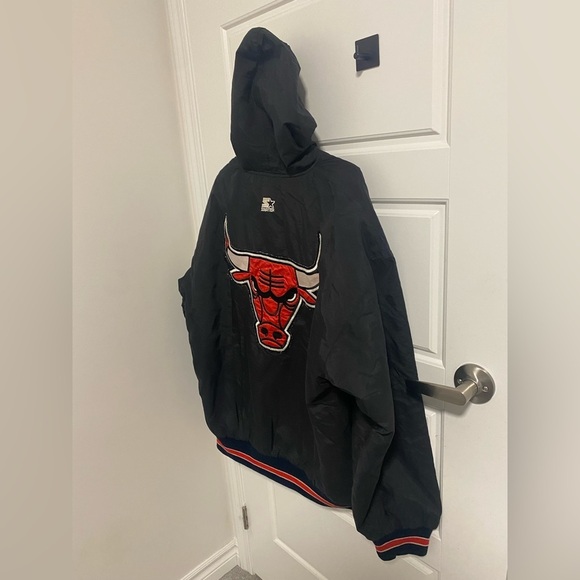 NBA CHICAGO BULLS VINTAGE STARTER Black Logo Button Full-Zip Hooded Jacket in M - Picture 5 of 8